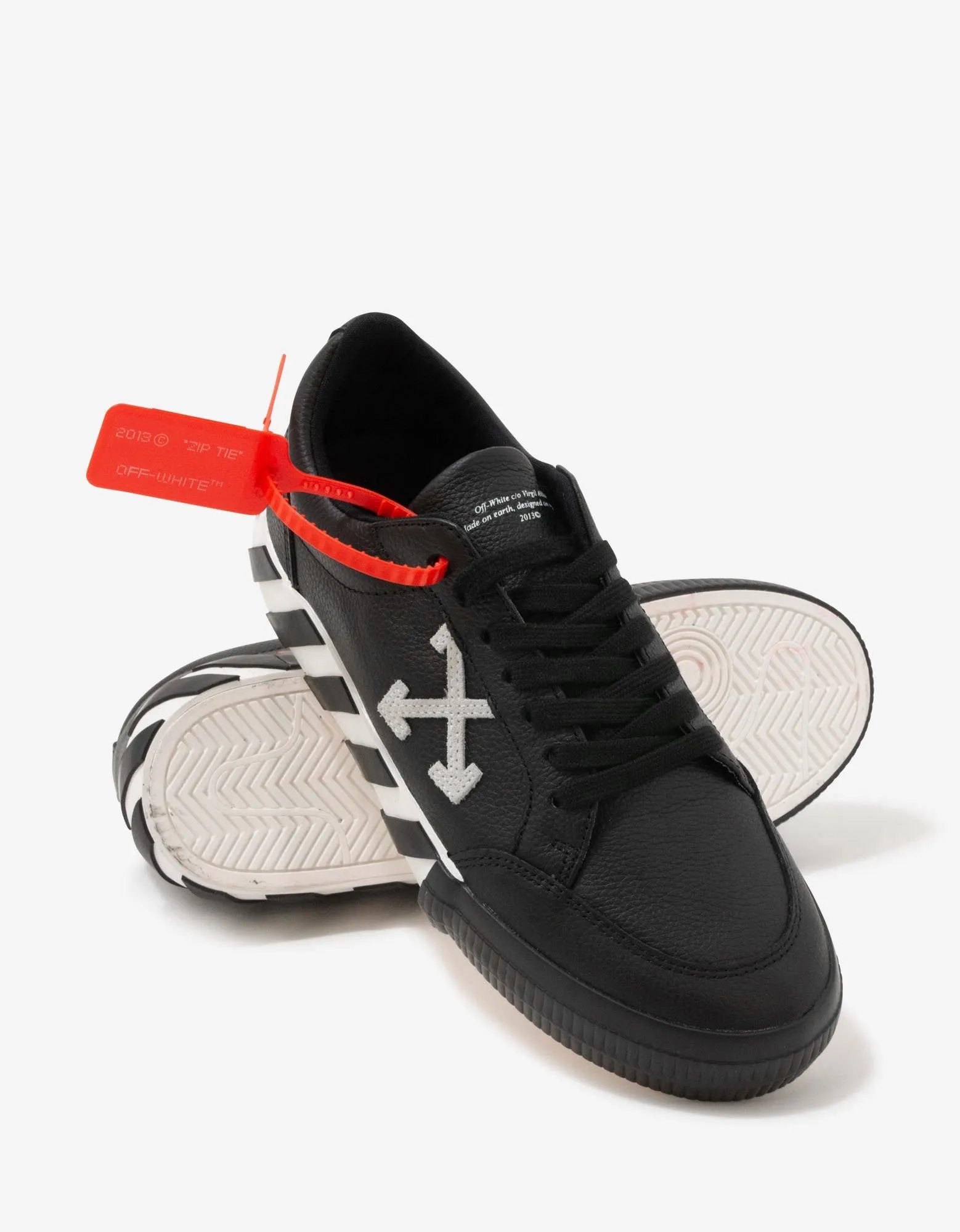 Black Leather Low Vulcanized Trainers